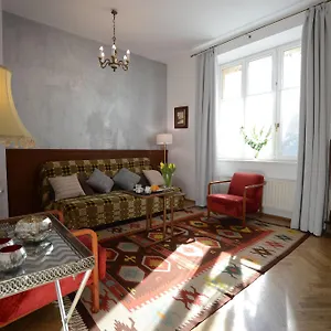 Appart hôtel Crystal Old Town